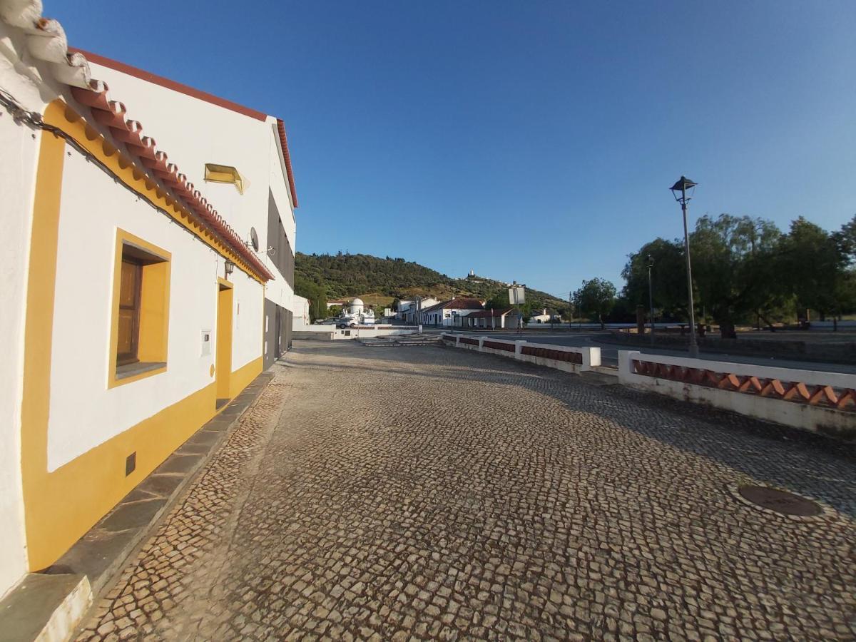 Casa Da Avo Velhinha Villa Telheiro ภายนอก รูปภาพ